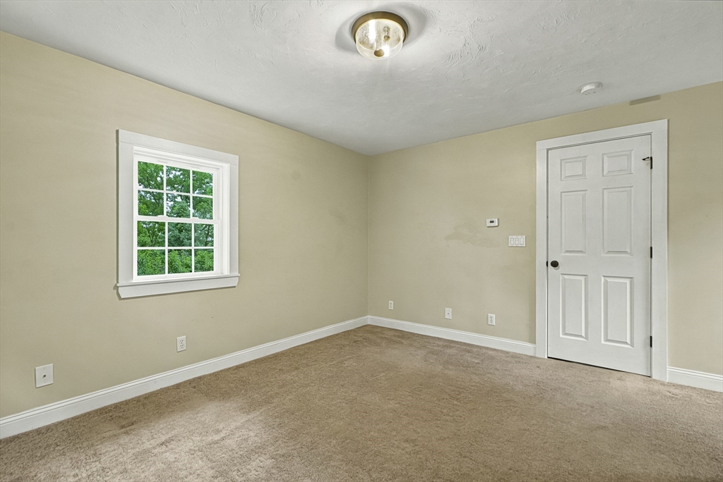 149 Glenview Street Upton, MA 01568 - Photo 27 of 42