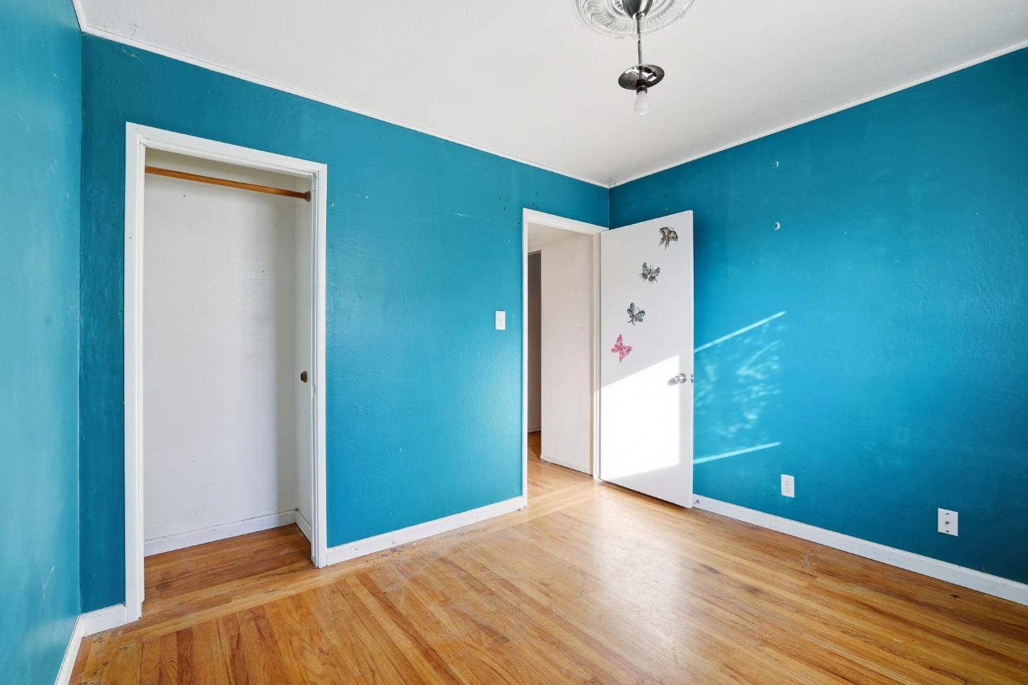 5674 Rio Verde Way North Highlands, CA 95660 - Photo 13 of 35 a view of an empty room