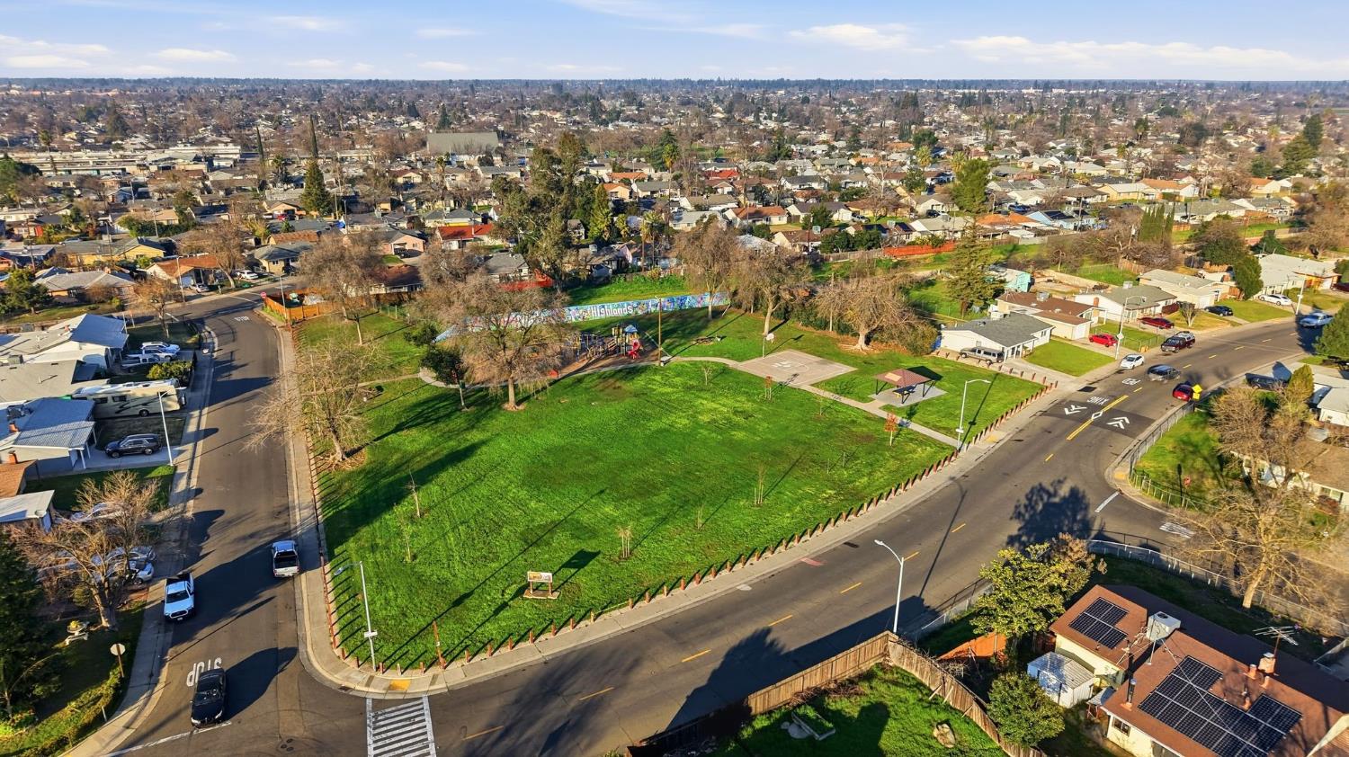 5674 Rio Verde Way North Highlands, CA 95660 - Photo 34 of 35 an aerial view of residential houses with outdoor space