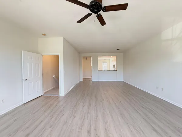 $2,450 | 425 Greenwich Circle, Unit 206, Jupiter, FL 33458