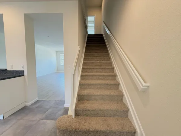 $2,450 | 425 Greenwich Circle, Unit 206, Jupiter, FL 33458