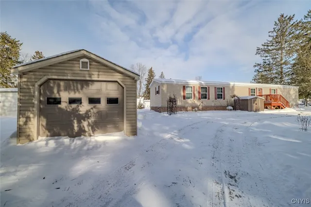 $89,900 | 21 Jetty Drive, Mentz, NY 13140