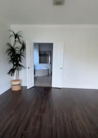 $3,900 | 5203 Auckland Drive, Sugar Land, TX 77498