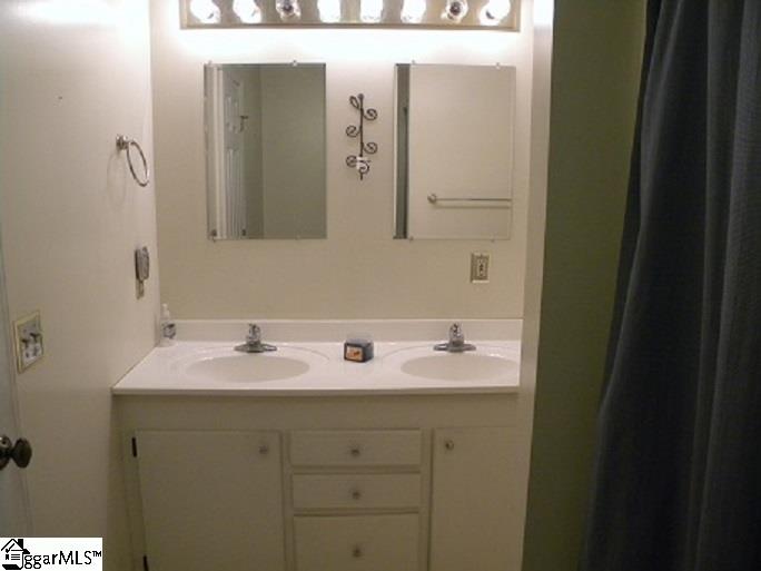 113 Welcome Drive Fountain Inn, SC 29644 - Photo 8 of 18 Gallery Image 8