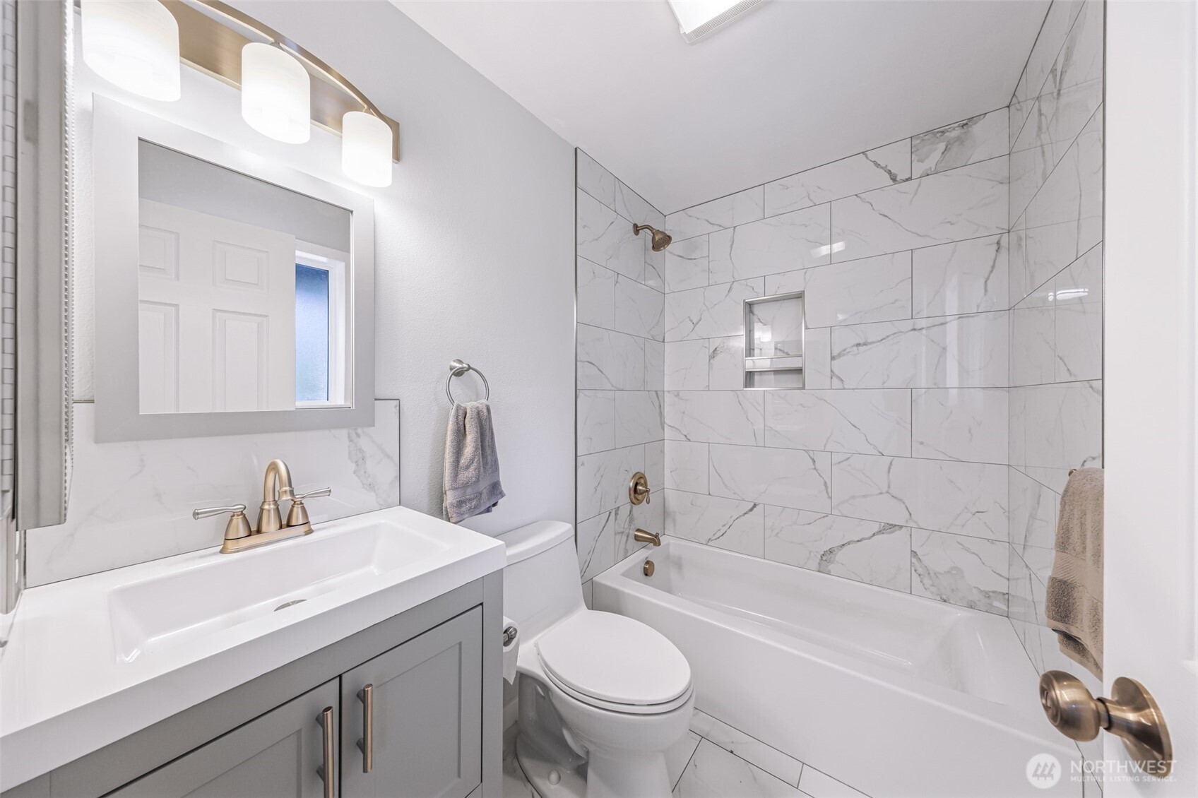 439 Fir Lane Sedro-Woolley, WA 98284 - Photo 17 of 29 a bathroom with a sink toilet and shower