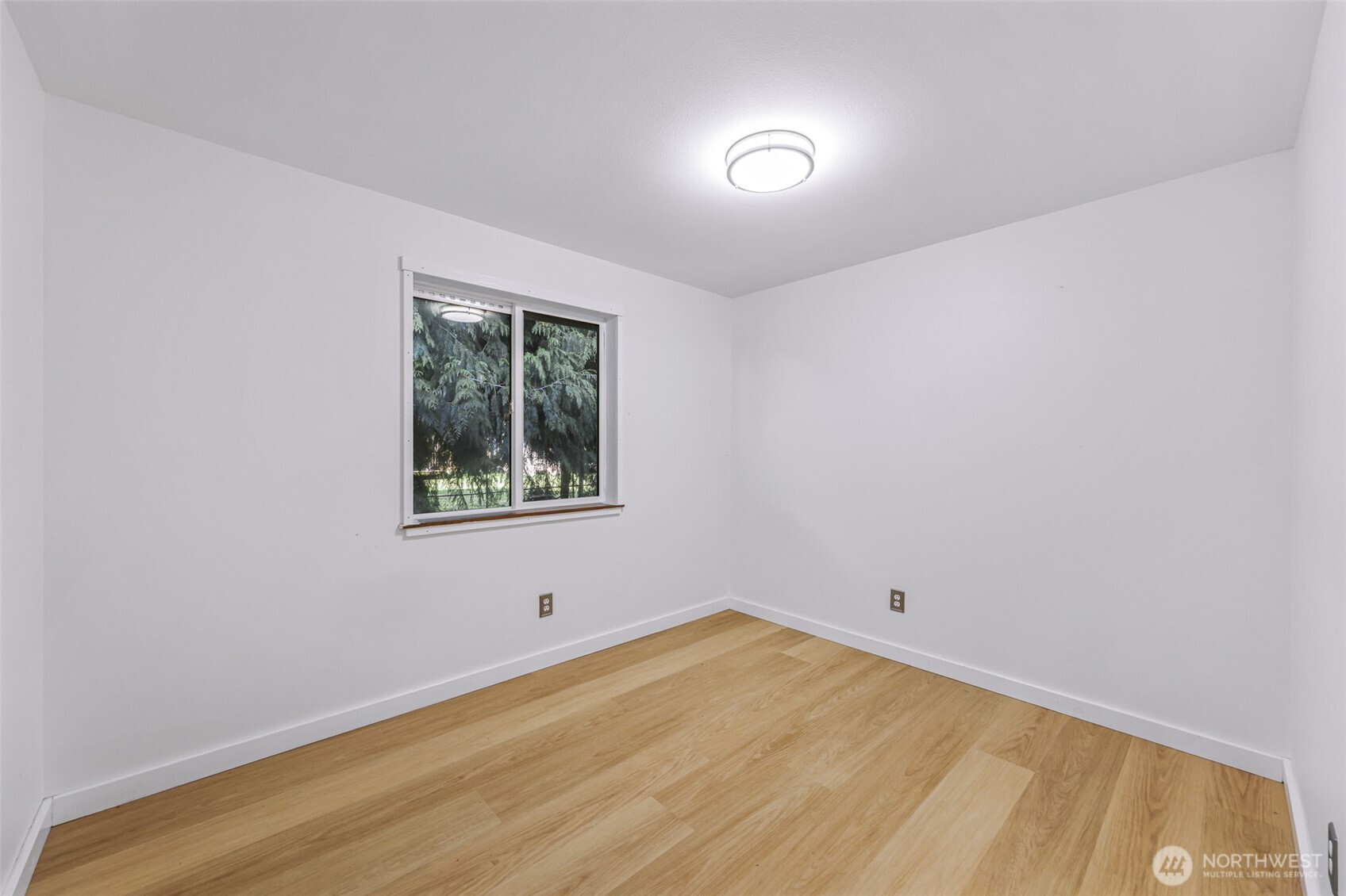 439 Fir Lane Sedro-Woolley, WA 98284 - Photo 18 of 29 an empty room with a window