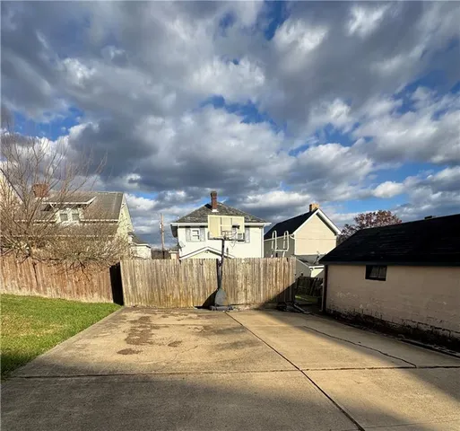 $70,000 | 444 Isabella Avenue, Charleroi, PA 15022