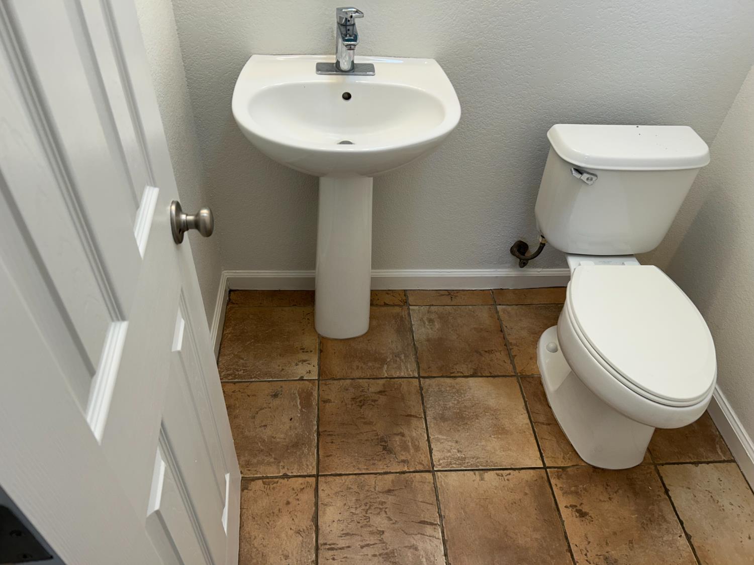 1808 Rancho Encantado Court Modesto, CA 95358 - Photo 6 of 35