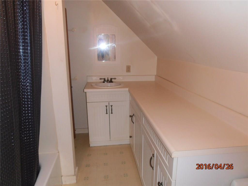 1085 North Chester Road Lincoln, ME 04457 - Photo 12 of 23 Photo