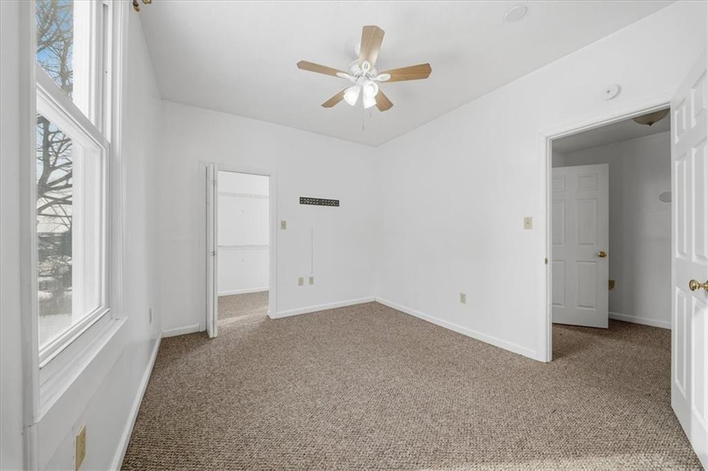 421 Kirk Avenue Pittsburgh, PA 15227 - Photo 17 of 32 Gallery Image 17