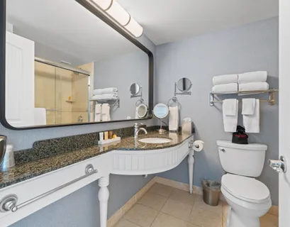 $170,000 | 269 Fontana Boulevard, Unit 1418, Fontana, WI 53125