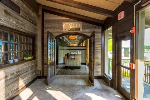 $170,000 | 269 Fontana Boulevard, Unit 1418, Fontana, WI 53125
