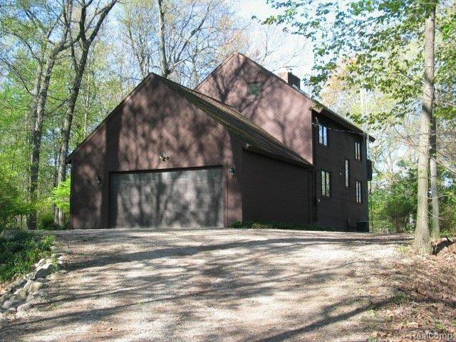 6931 Crandall Road Howell, MI 48855 - Photo 2 of 22