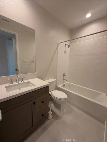 $6,000 | 280 Brackens, Lake Forest, CA 92630