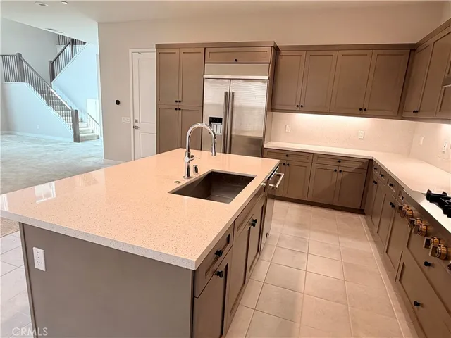 $6,000 | 280 Brackens, Lake Forest, CA 92630