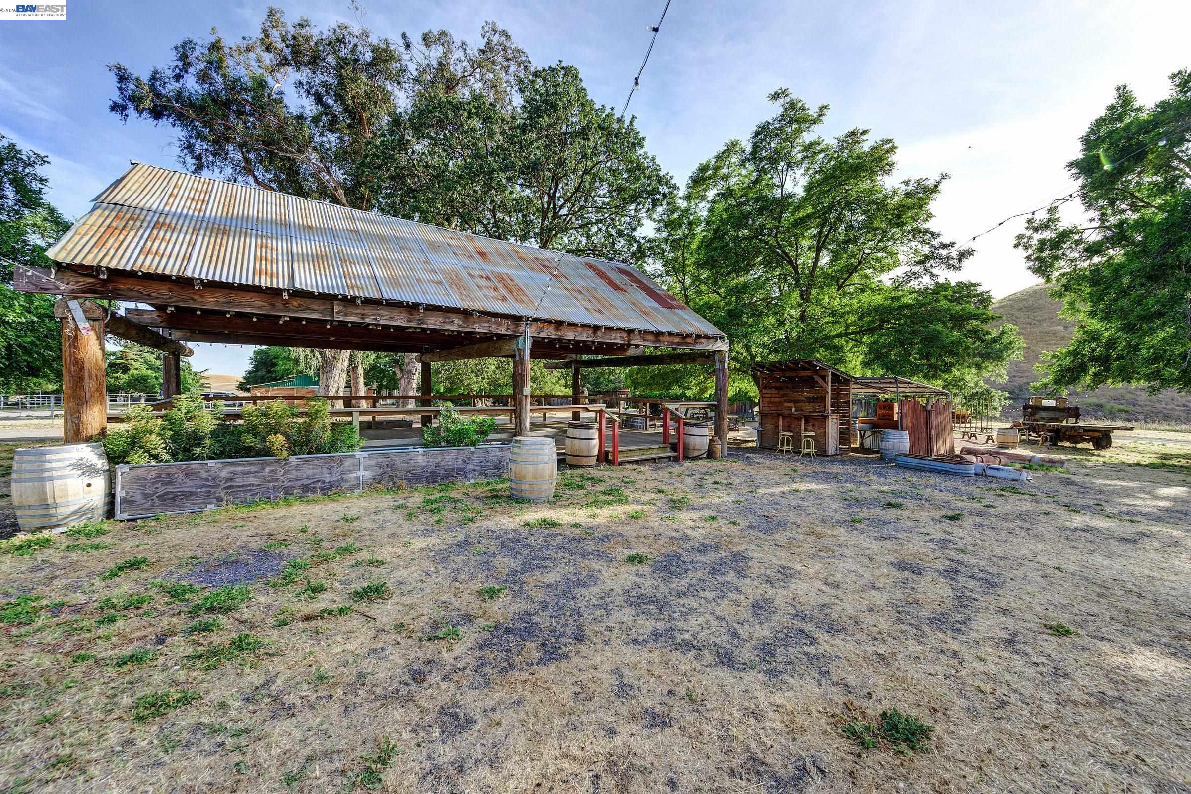 8201 Highland Road Livermore, CA 94551 - Photo 11 of 57