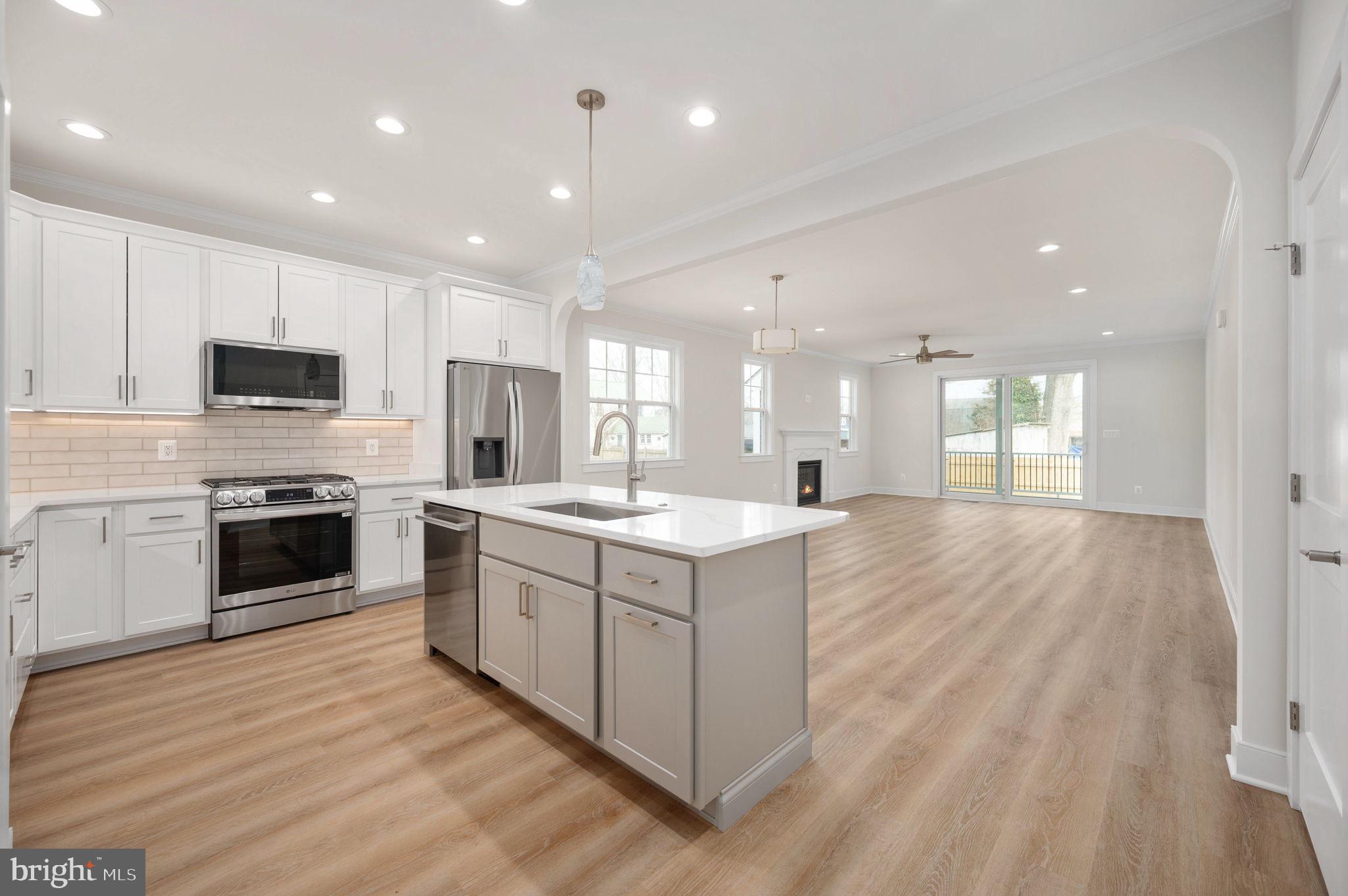 709 Garfield Avenue Colonial Beach, VA 22443 - Photo 14 of 66 Kitchen