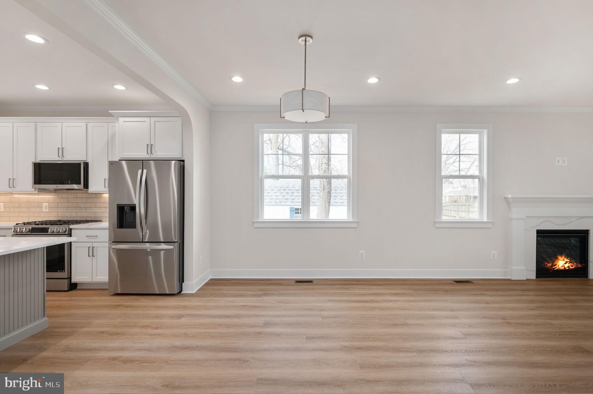 709 Garfield Avenue Colonial Beach, VA 22443 - Photo 20 of 66 Great Room