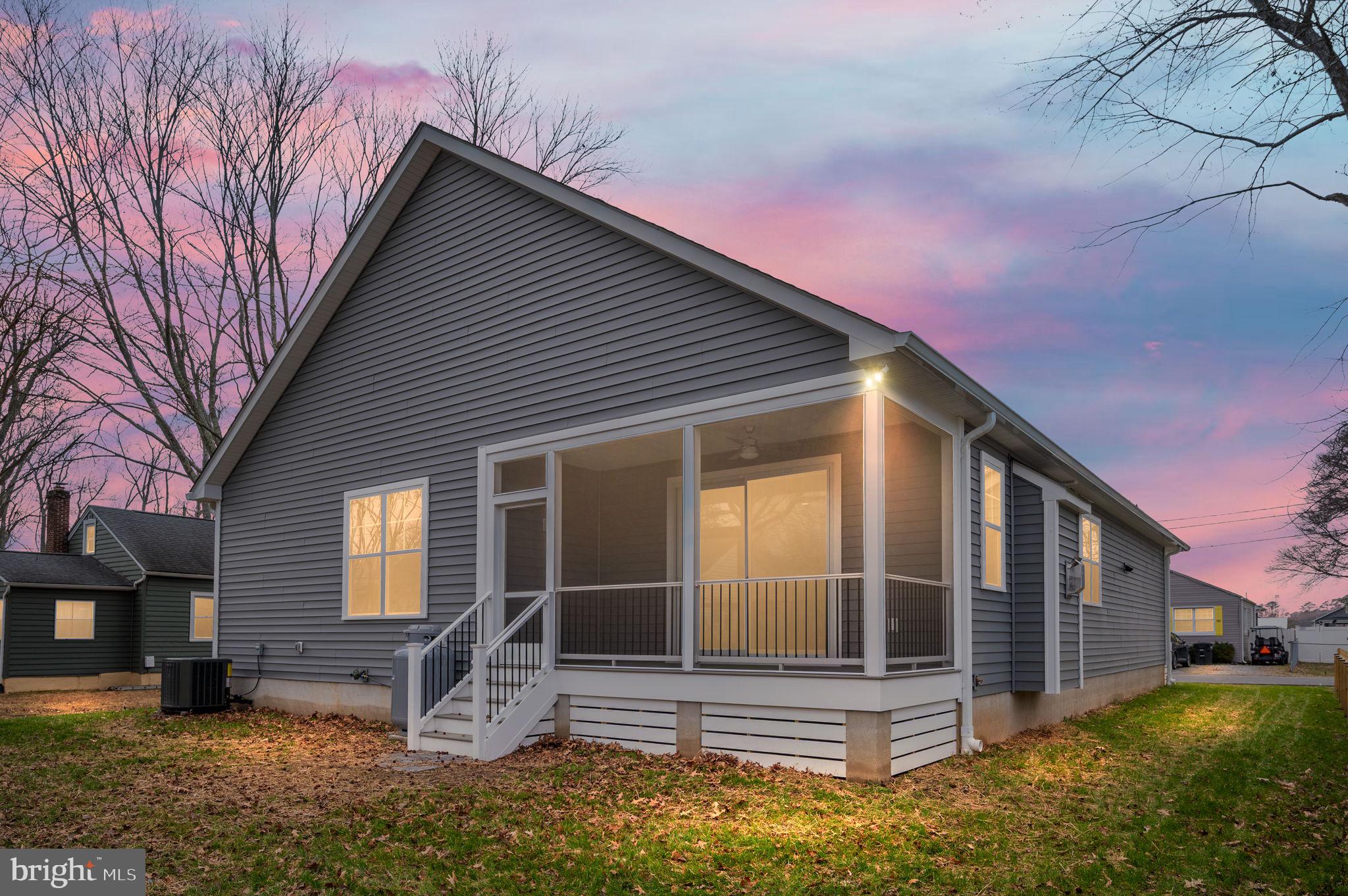 709 Garfield Avenue Colonial Beach, VA 22443 - Photo 2 of 66 Back Twilight