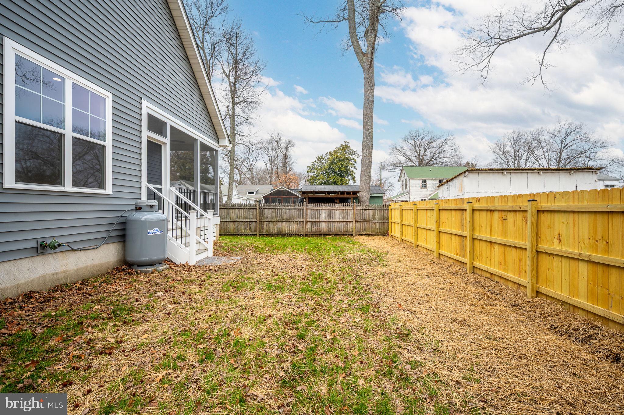 709 Garfield Avenue Colonial Beach, VA 22443 - Photo 65 of 66 Backyard