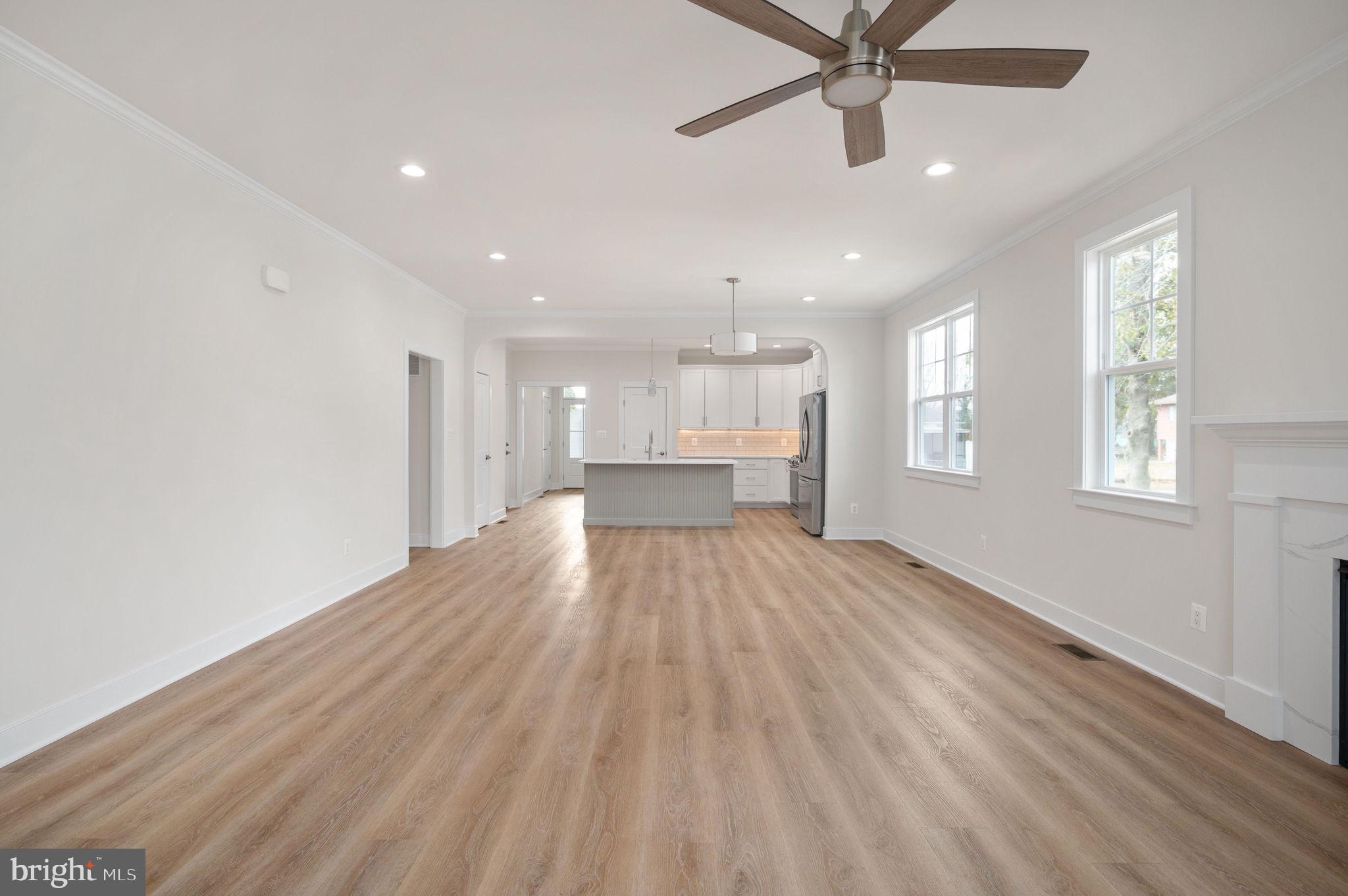 709 Garfield Avenue Colonial Beach, VA 22443 - Photo 10 of 66 Great Room