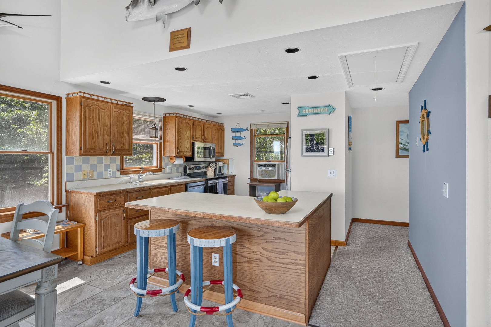 12 Lobsterville Road Aquinnah, MA 02535 - Photo 18 of 28