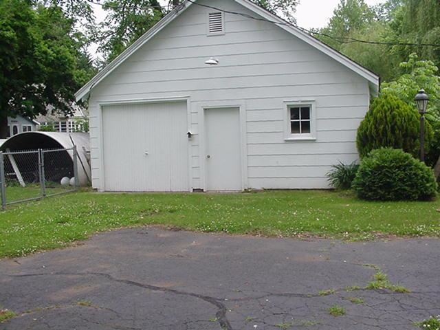 8563 East Black Point Road Syracuse, IN 46567 - Photo 4 of 22 Gallery Image 4