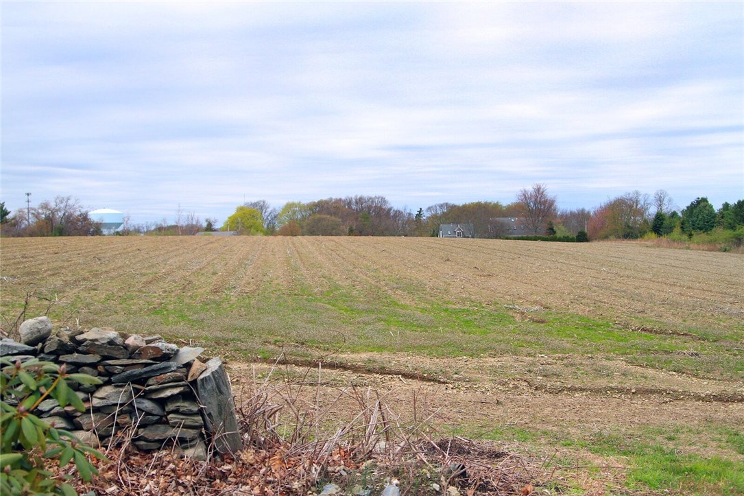 74 Sisson Pond Road Portsmouth, RI 02871 - Photo 17 of 39 Gallery Image 17