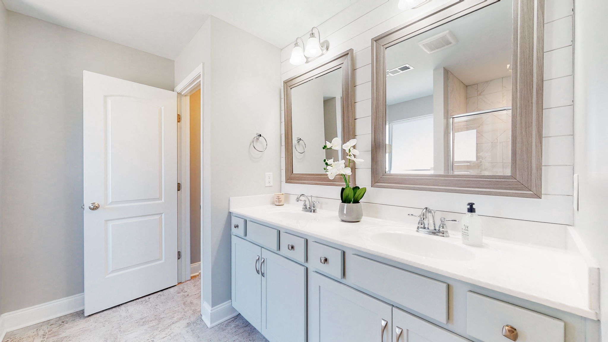 123 Monarchos Drive Gallatin, TN 37066 - Photo 28 of 55 a bathroom with a sink and a mirror