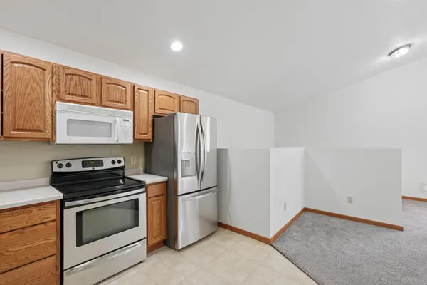 $299,500 | 409 Dakota Court North, Unit A, Woodville, WI 54028