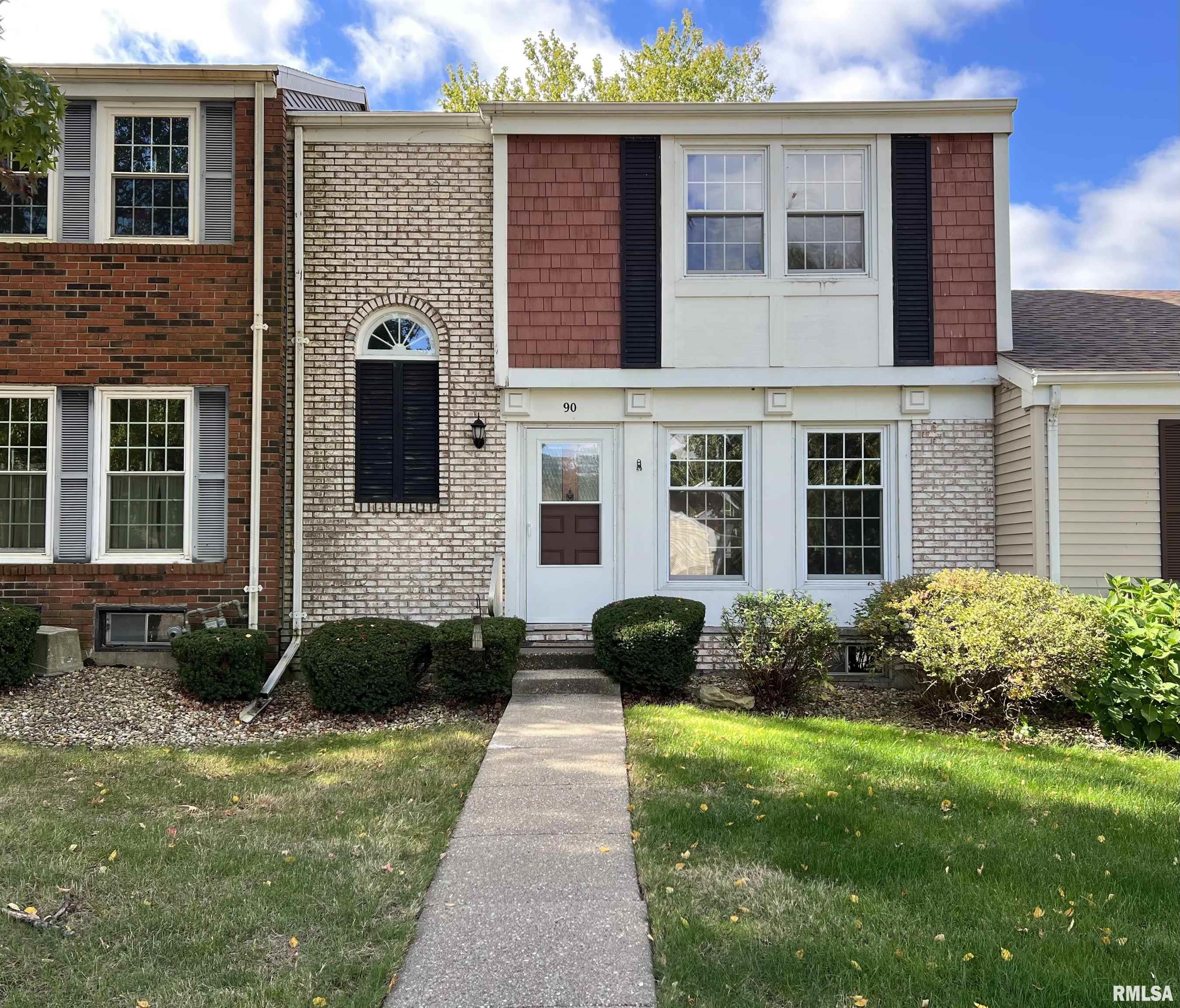90 South Yorktown Road Macomb, IL 61455 - Photo 1 of 18 Gallery Image 1