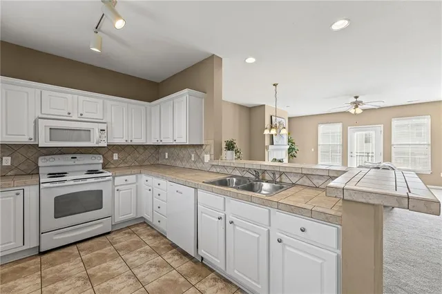 $260,000 | 5245 Overland Drive, Unit A15, Lawrence, KS 66049