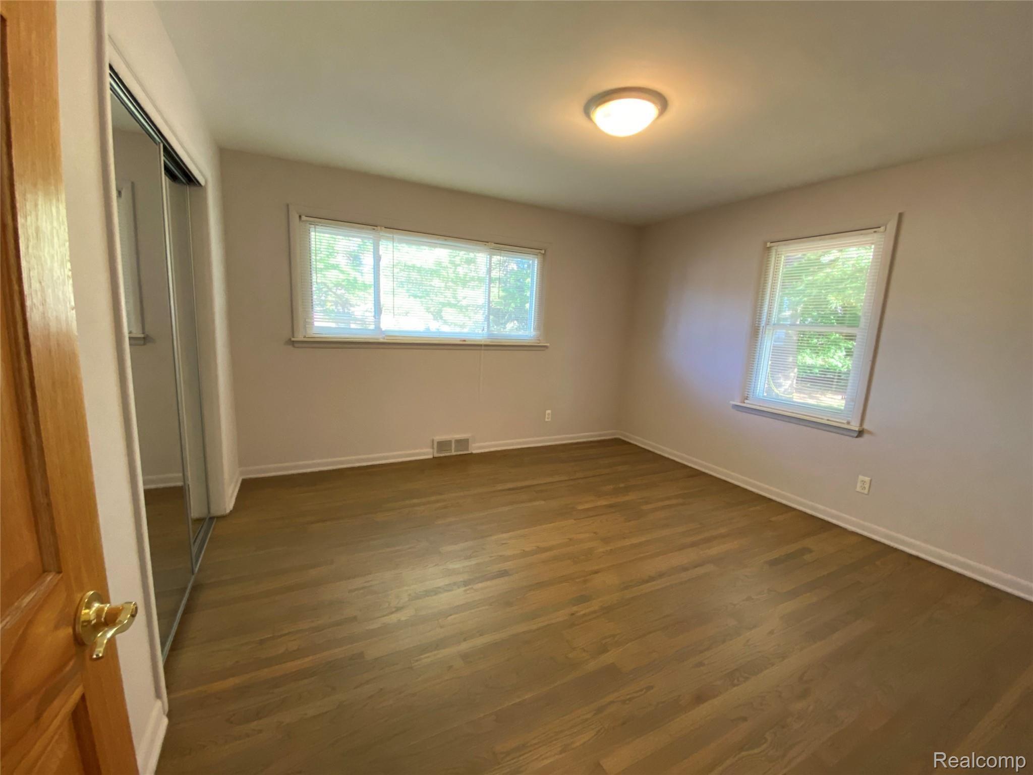 3400 Crooks Road Rochester, MI 48309 - Photo 11 of 17 11.JPG
