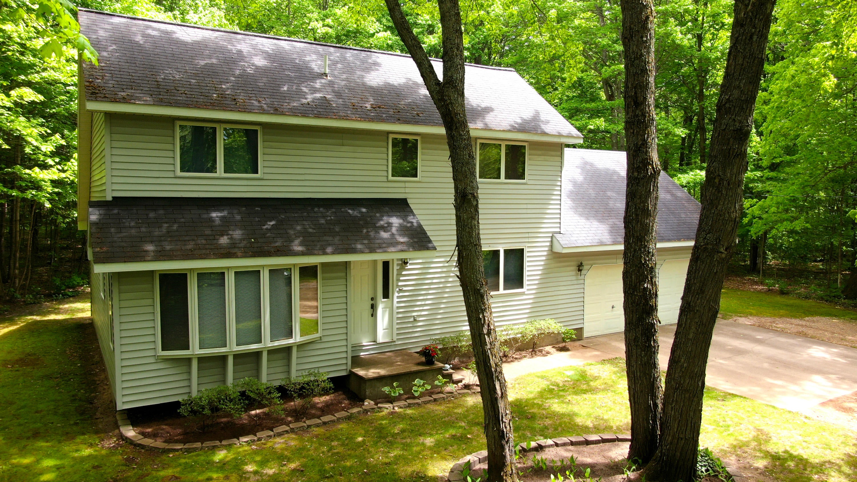 855 Murner Road Gaylord, MI 49735 - Photo 3 of 31 Gallery Image 3