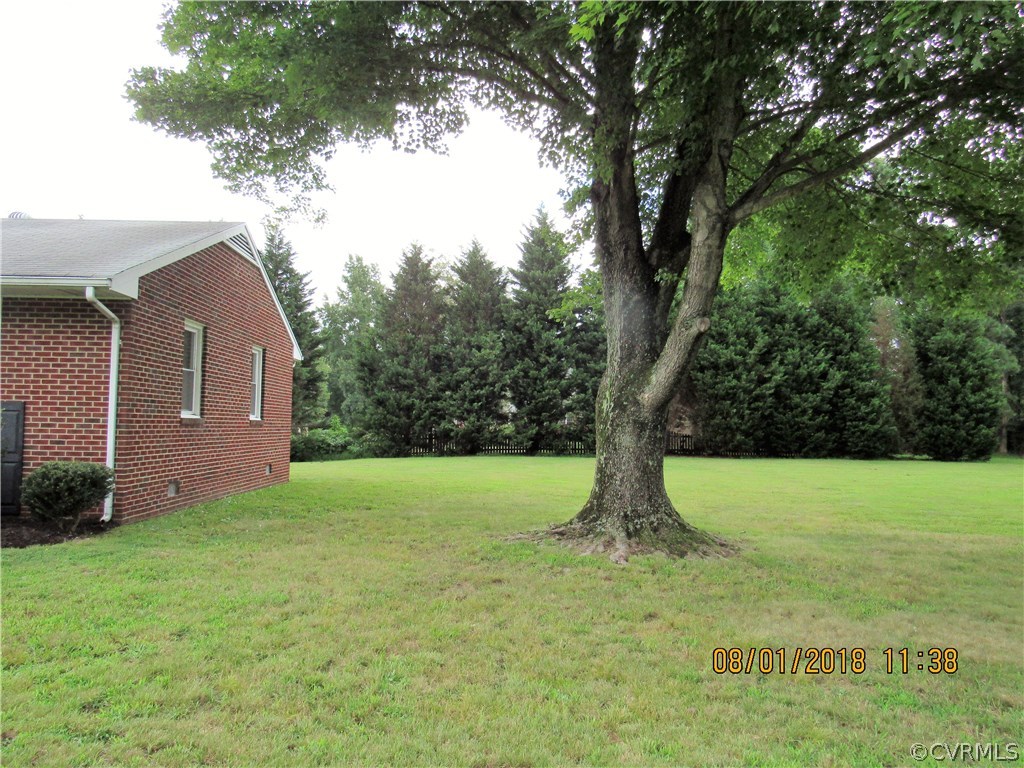1790 Meadow Road Sandston, VA 23150 - Photo 8 of 21 Gallery Image 8