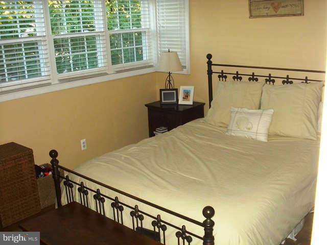 423 Kerwin Road Silver Spring, MD 20901 - Photo 12 of 18 Bedroom (Master)