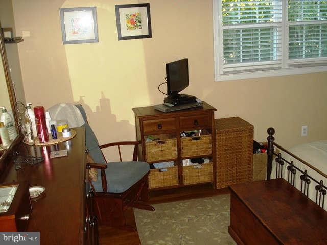 423 Kerwin Road Silver Spring, MD 20901 - Photo 13 of 18 Bedroom (Master)