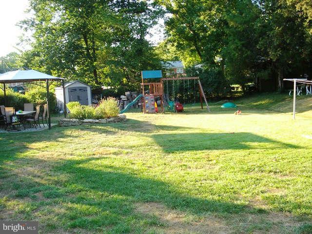 423 Kerwin Road Silver Spring, MD 20901 - Photo 3 of 18 Exterior (Rear)