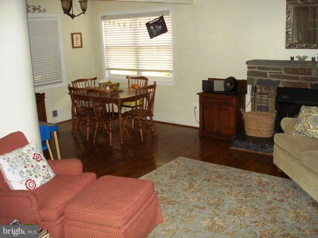 423 Kerwin Road Silver Spring, MD 20901 - Photo 8 of 18 Interior (General)