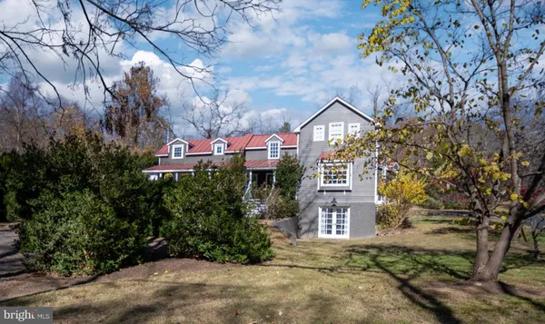 $860,000 | 560 Richmond Road, Amissville, VA 20106
