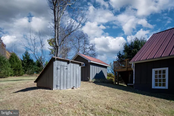 $860,000 | 560 Richmond Road, Amissville, VA 20106