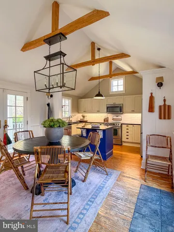 $860,000 | 560 Richmond Road, Amissville, VA 20106