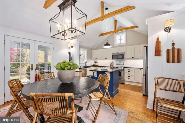 $860,000 | 560 Richmond Road, Amissville, VA 20106