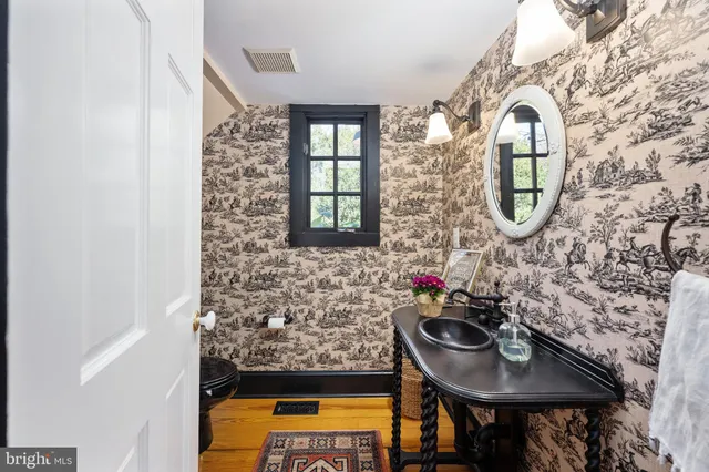 $860,000 | 560 Richmond Road, Amissville, VA 20106