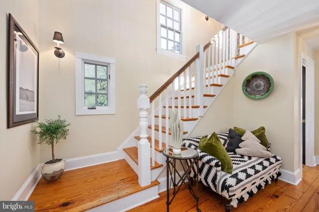 $860,000 | 560 Richmond Road, Amissville, VA 20106