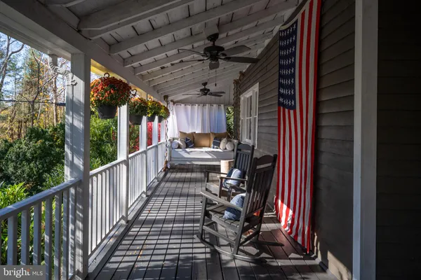 $860,000 | 560 Richmond Road, Amissville, VA 20106