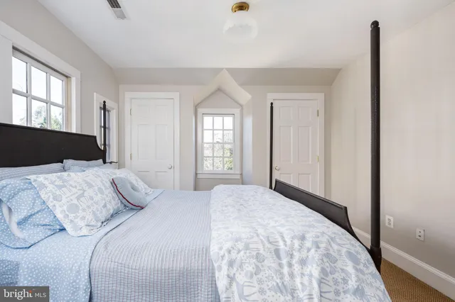 $860,000 | 560 Richmond Road, Amissville, VA 20106