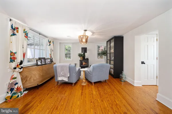 $860,000 | 560 Richmond Road, Amissville, VA 20106