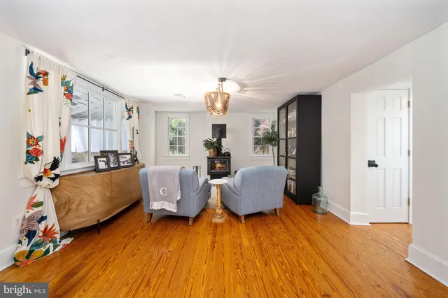 $860,000 | 560 Richmond Road, Amissville, VA 20106