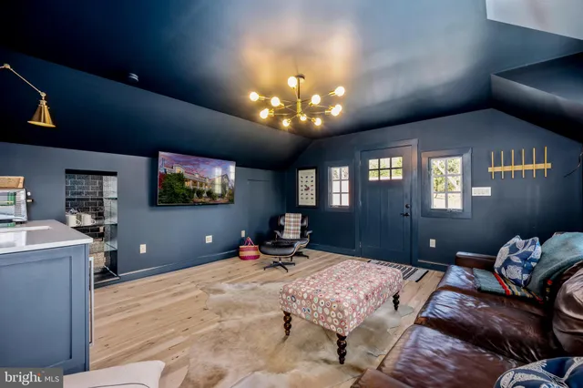 $860,000 | 560 Richmond Road, Amissville, VA 20106